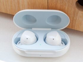 best travel headphones